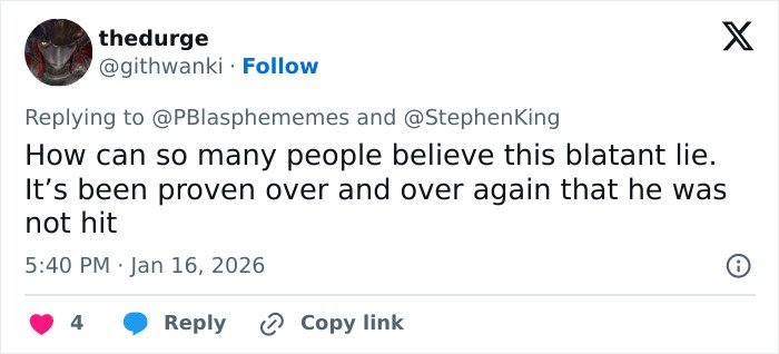 Tweet from user thedurge disputing claims related to ICE agent Jonathan Ross amid Stephen King backlash discussion.