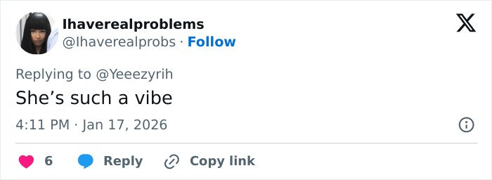 Tweet from user discussing Bianca Censori’s unexpected talent, highlighting the phrase she’s actually wearing pants.