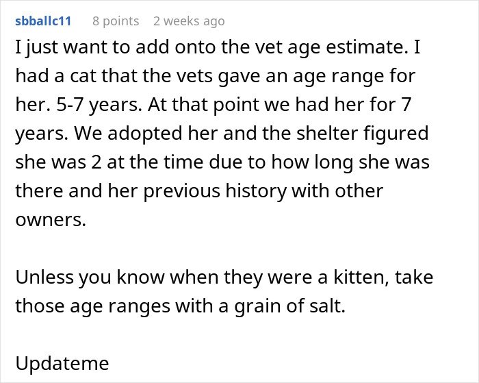 Comment discussing a cat’s age estimate and adoption experience, sharing insights on vet age ranges and shelter history.