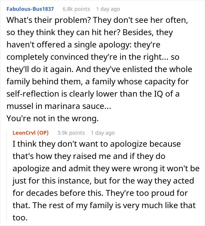 Online discussion thread showing users debating grandparents spanking 3YO child and parents banning visitations.