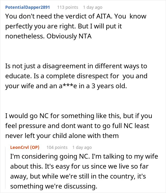 Screenshot of an online discussion about grandparents spanking a 3-year-old and parents banning contact.