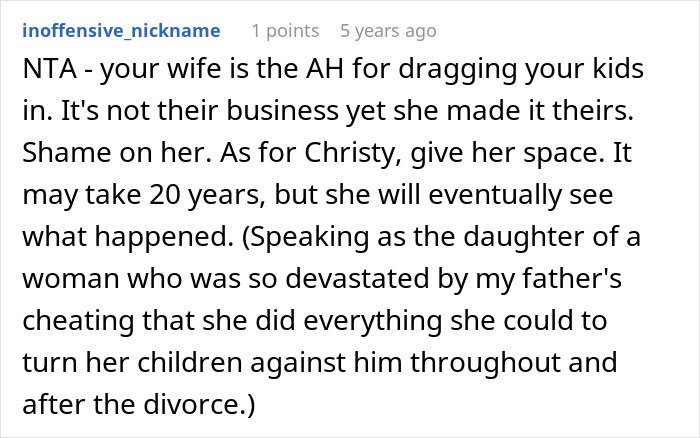 Reddit comment discussing a dad feeling guilty for distancing from daughter during messy divorce and the heartbreaking truth revealed.
