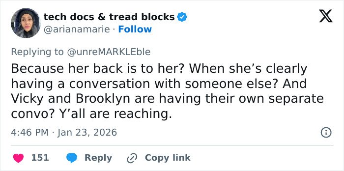 Screenshot of a Twitter reply discussing the tense exchange and feud between Victoria Beckham and Nicola Peltz.