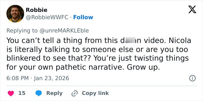 Screenshot of a tweet debating the tense exchange between Victoria Beckham and Nicola Peltz amid their feud.