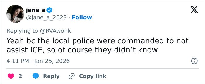 Screenshot of a tweet discussing local police not assisting ICE, related to government response and Alex Pretti’s parents learning his fate.