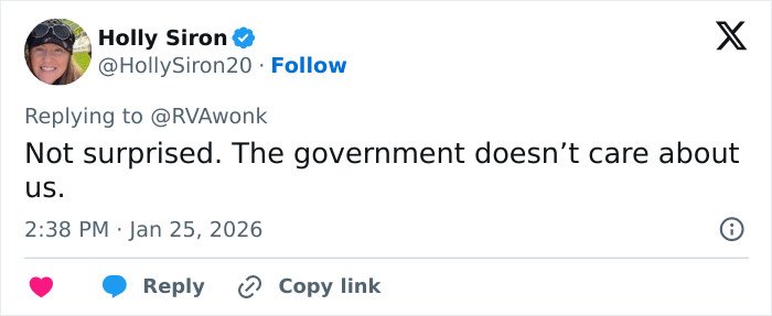 Tweet from Holly Siron stating the government doesn’t care about us, related to Alex Pretti’s parents learning his fate.