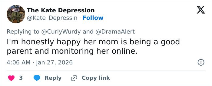 Tweet praising parenting amid Kim Kardashian crashing North West livestream controversy going viral online.