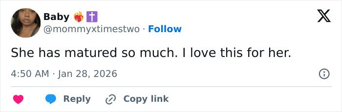 Tweet from user Baby expressing support and admiration for JoJo Siwa’s massive transformation and maturity.