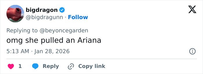 Twitter reply by user bigdragonn referencing celebrity reactions, discussing JoJo Siwa's latest confession and her massive transformation.