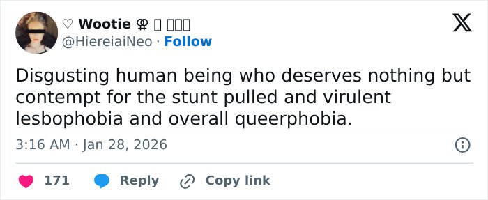 Screenshot of a tweet criticizing a stunt, highlighting reactions to JoJo Siwa's massive transformation and confession.