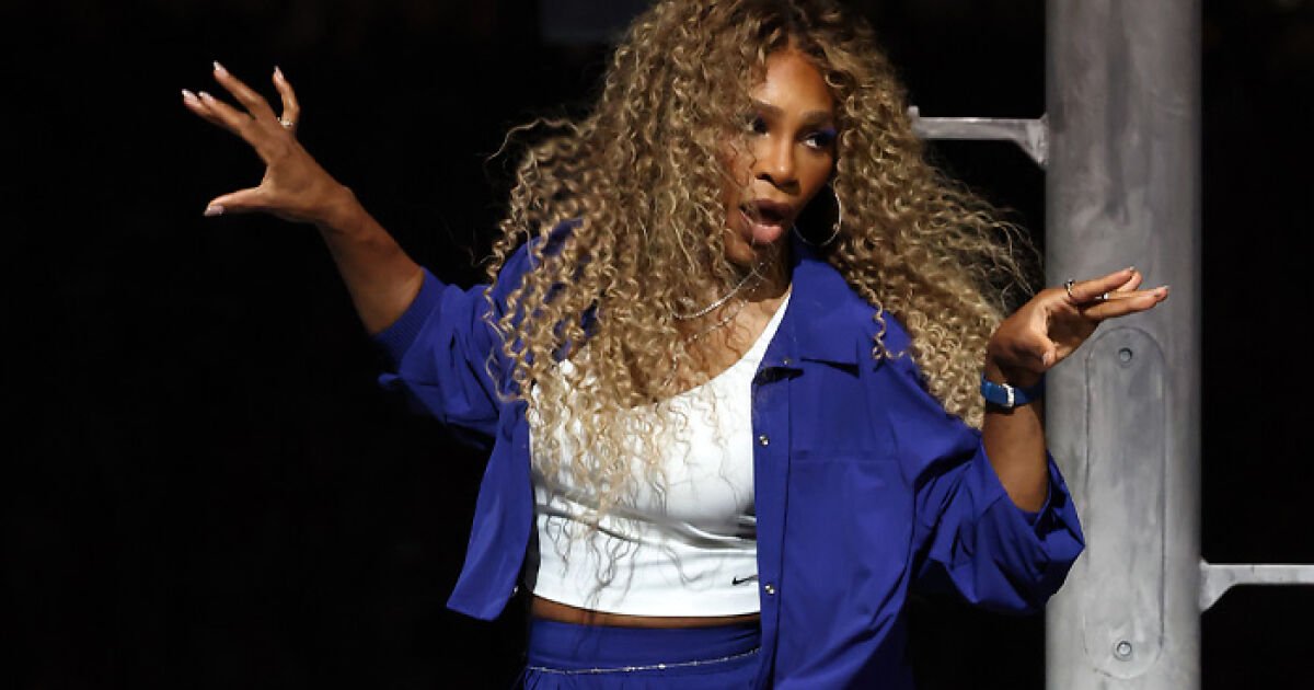 “The Knees Are Kneeing”: Serena Williams Leaves Fans Stunned With Viral Jaw-Dropping Move
