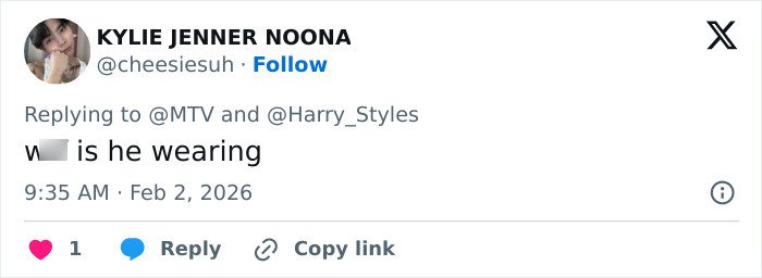 Social media reaction showing criticism of Harry Styles' outfit during his 2026 Grammys on-stage appearance.