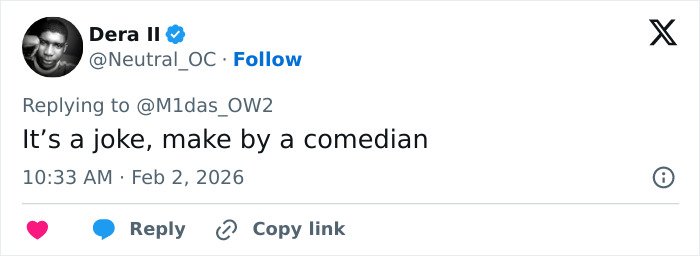 Tweet from user Dera II responding to a comedian’s joke related to Trevor Noah’s Grammys statement sparking wild theories.
