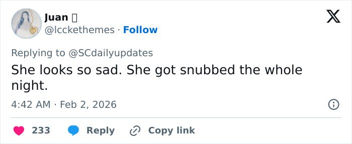 Tweet showing emotional fan reaction to Sabrina Carpenter&rsquo;s Grammy losses with a sad comment about being snubbed.