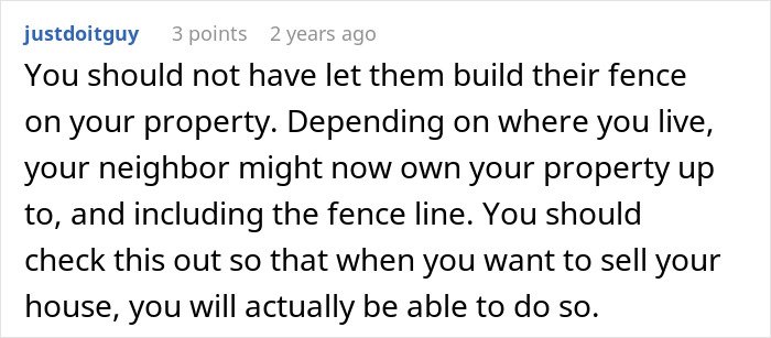 Screenshot of a forum comment discussing neighbors forcing a woman to trim a living hedge dividing properties.