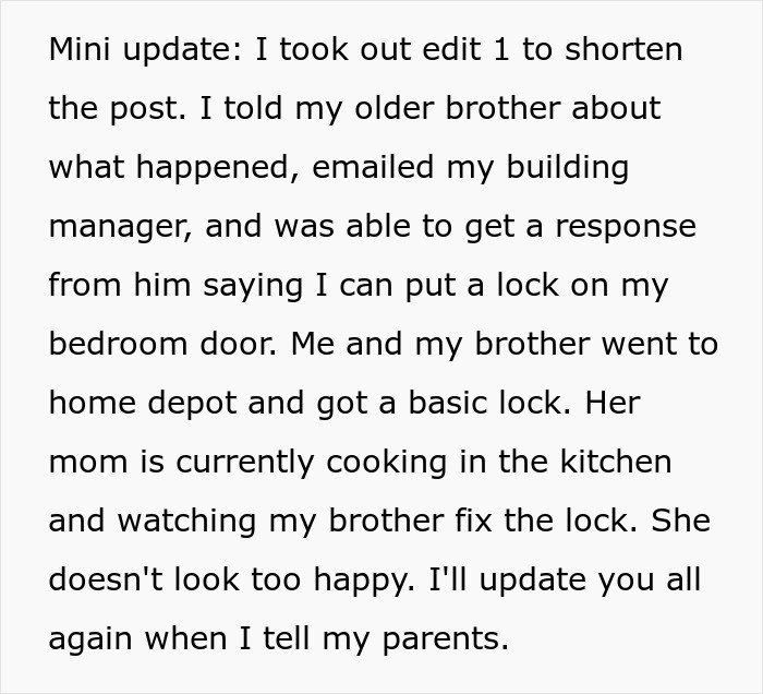 Text update about woman stunned as roommate&rsquo;s parents use spare key to enter and act like babysitters.