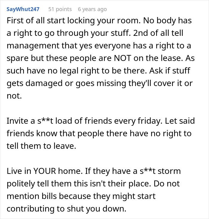 Comment advising to lock room and assert rights against roommate&rsquo;s parents using spare key and acting like babysitters.