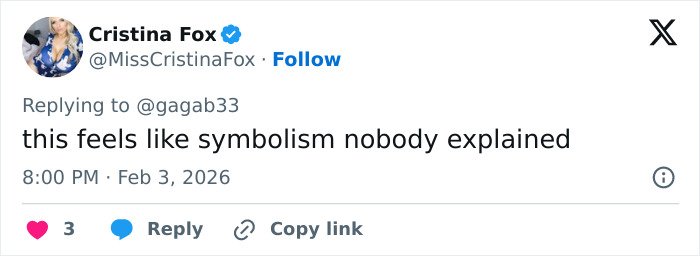 Tweet from Cristina Fox discussing symbolism related to multiple celebrities spotted with $2 bills at the Grammys.