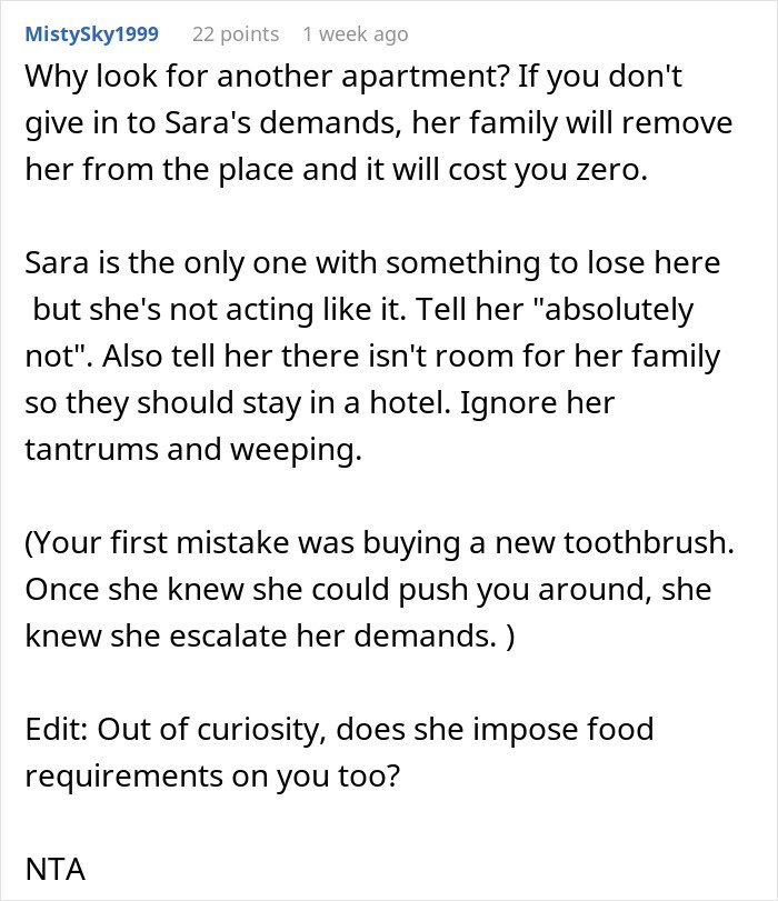 Comment discussing a roommate conflict where a guy refuses to pay for a hotel to help his roommate lie to family.