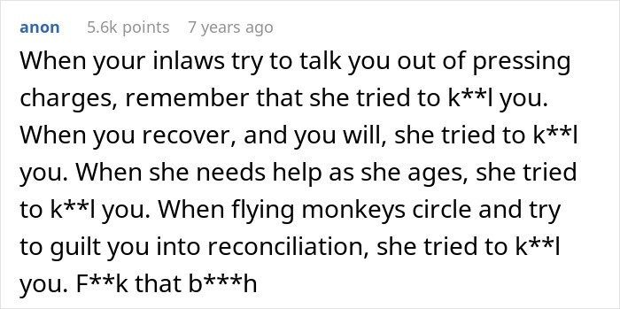 Screenshot of an online comment describing a man suffering from cancer and toxic behavior from his mother-in-law.