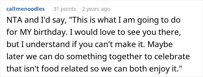 Screenshot of a Reddit comment discussing a woman tired of her friend’s strict diet rules during social occasions.