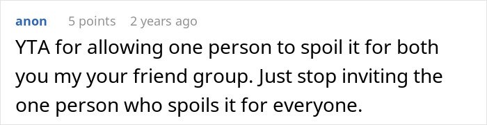Screenshot of an online comment discussing frustration over a friend’s strict diet affecting group events.