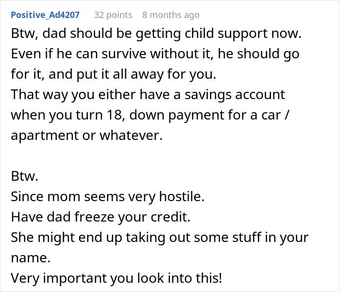 Screenshot of a Reddit comment advising a teen sick of being a third parent to get child support and protect their credit.