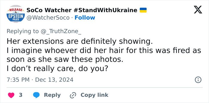 Tweet discussing Melania Trump’s hair extensions visibly slipping due to wind during a public appearance.