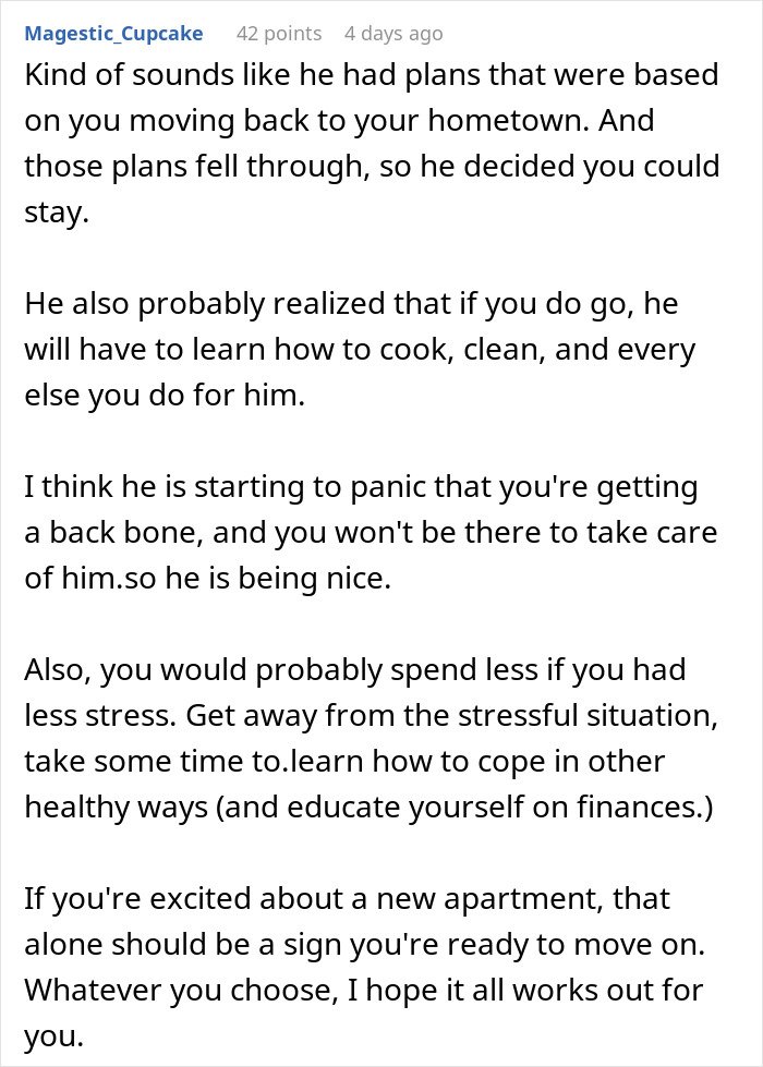 Alt text: Reddit advice discussing boyfriend giving girlfriend time to fix finances before marriage decision.