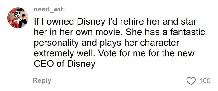 Comment praising the Disneyland Evil Queen performer’s personality and acting, suggesting Disney rehire her.