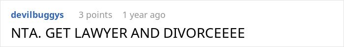 Screenshot of a forum comment advising to get a lawyer and divorce amid a man’s marriage on the rocks after learning about a 12-year-old daughter.