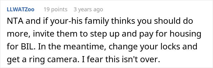 Screenshot of a Reddit comment advising to change locks and install a ring camera after a woman kicks late husband’s brother and kids out.