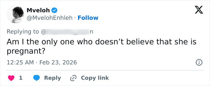 Screenshot of a tweet questioning the pregnancy announcement of Bonnie Blue after the 400-men challenge.
