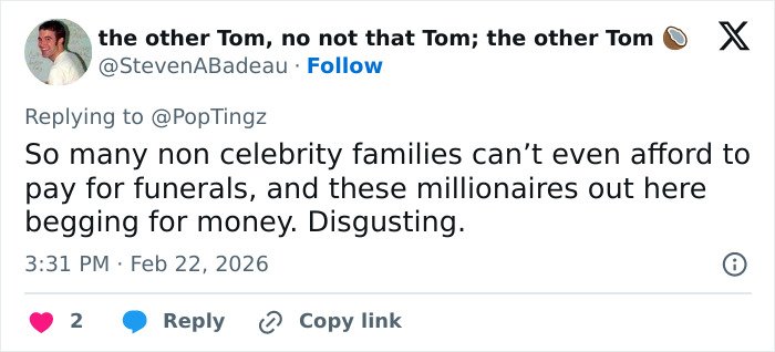 Tweet criticizing GoFundMe for Eric Dane's daughters, highlighting backlash over rich people asking for money.
