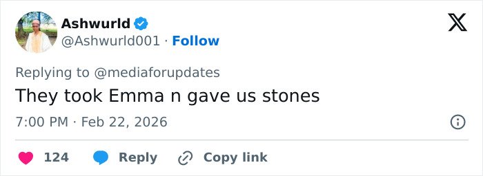 Emma Stone appears cadaverous at the 2026 BAFTAs, sparking major concerns about her health and appearance.
