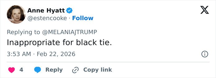 Tweet criticizing Melania Trump’s governors dinner outfit, calling it inappropriate for black tie attire.