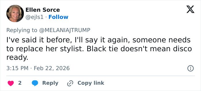 Twitter user criticizing Melania Trump’s Governors Dinner outfit, calling it inappropriate and not fitting black tie dress code.