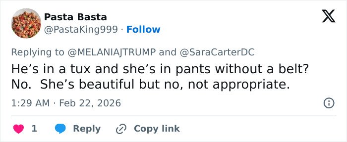 Tweet criticizing Melania Trump’s governors dinner outfit, calling it beautiful but inappropriate and sparking backlash.
