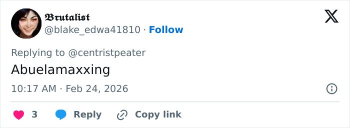 Tweet by user Brutalist commenting on Selena Gomez's latest swimsuit snaps sparking debate after fans notice odd detail.