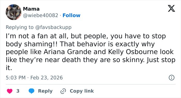 Tweet showing a user urging to stop body shaming amid Selena Gomez's latest swimsuit snaps debate over odd detail.