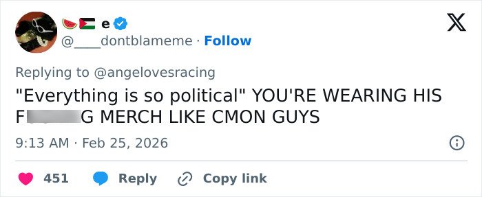 Screenshot of a tweet expressing anger about Team USA Men's Hockey political merchandise worn at the White House event.