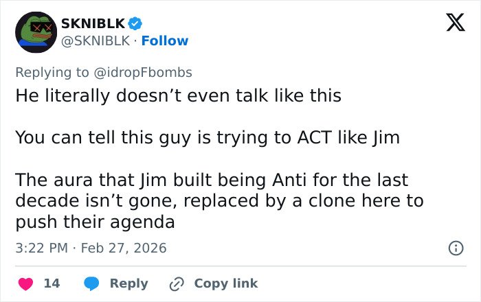 Fan tweet discussing viral Jim Carrey footage, questioning authenticity and presence of a possible clone or impersonator.
