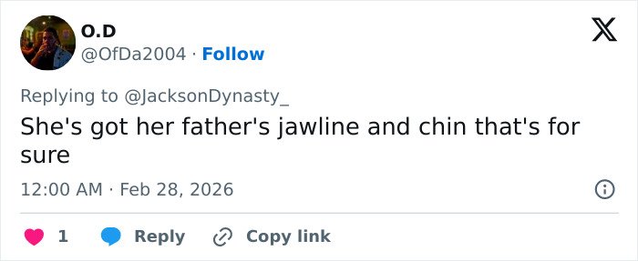 Tweet discussing Paris Jackson&rsquo;s jawline and chin, highlighting the question of who is the biological dad.