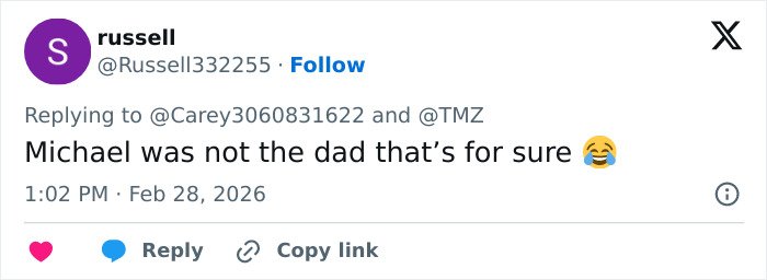Tweet discussing the biological dad of Paris Jackson, with a user's opinion on Michael not being her dad.