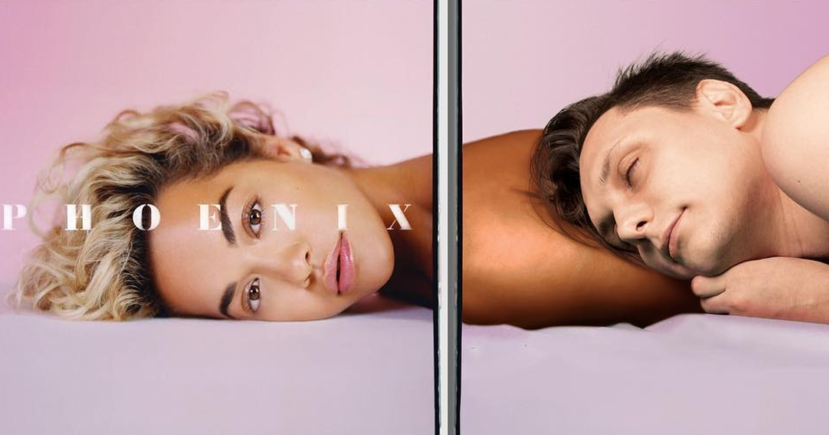 Artist Hilariously Reveals What’s Happening Outside The Frames Of Famous Music Album Covers (13 New Pics)