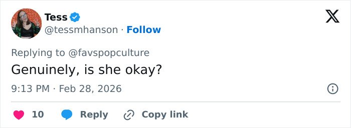 Screenshot of a tweet questioning Kelly Osbourne's appearance amid buccal fat removal rumors after Brit Awards look goes viral.