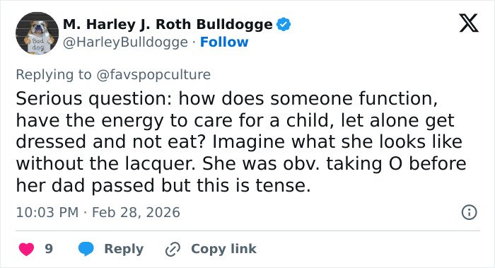 Screenshot of tweet discussing Kelly Osbourne&rsquo;s Brit Awards look, with fans accusing her of buccal fat removal.