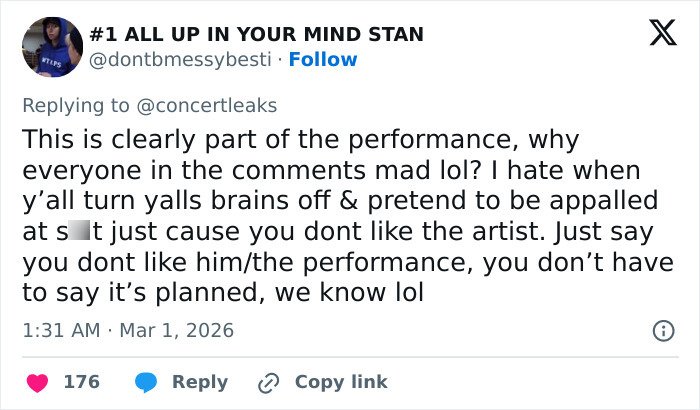 Tweet discussing a controversial moment during a singer's performance at the Brit Awards viral video.